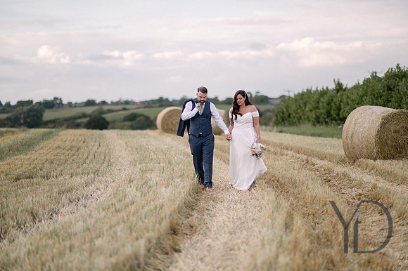 Angelique_Stuart_Notley_barn_wedding-591