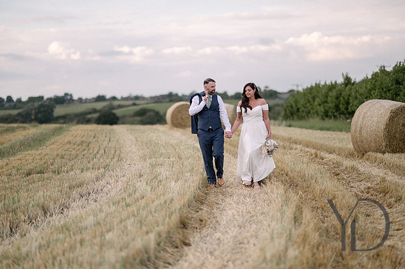 Angelique_Stuart_Notley_barn_wedding-592