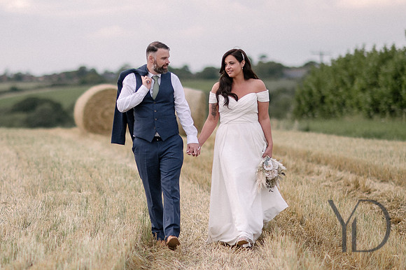 Angelique_Stuart_Notley_barn_wedding-594
