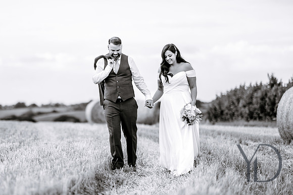 Angelique_Stuart_Notley_barn_wedding-597