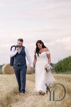 Angelique_Stuart_Notley_barn_wedding-596