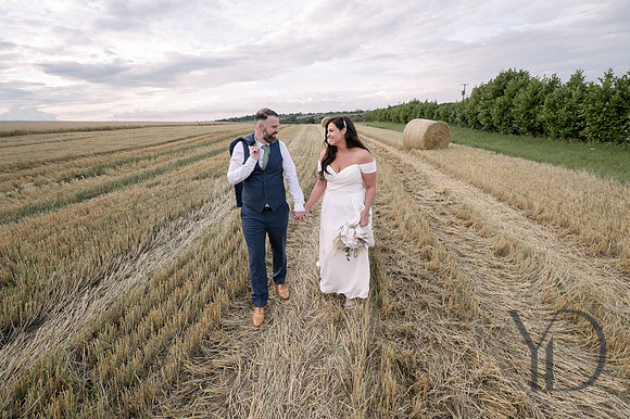 Angelique_Stuart_Notley_barn_wedding-606