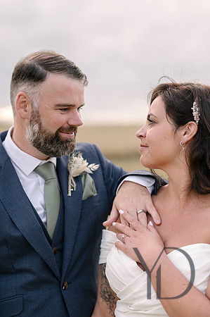 Angelique_Stuart_Notley_barn_wedding-617