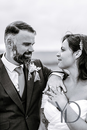 Angelique_Stuart_Notley_barn_wedding-618