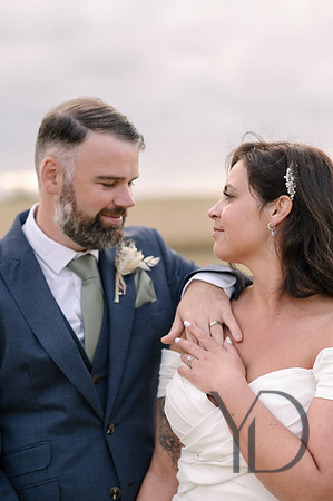 Angelique_Stuart_Notley_barn_wedding-619