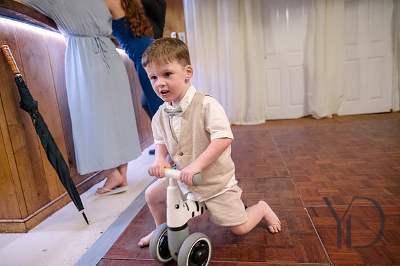 Angelique_Stuart_Notley_barn_wedding-630