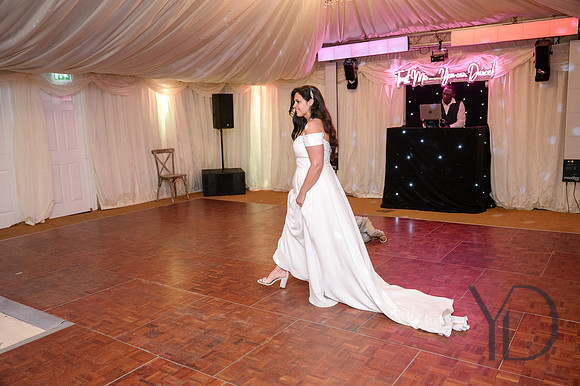 Angelique_Stuart_Notley_barn_wedding-637