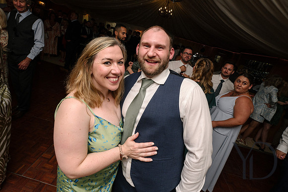 Angelique_Stuart_Notley_barn_wedding-646