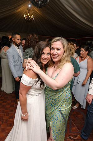 Angelique_Stuart_Notley_barn_wedding-645