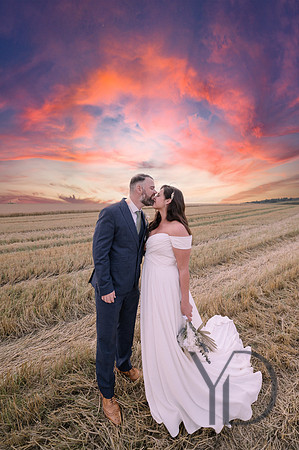 Angelique_Stuart_Notley_barn_wedding-609