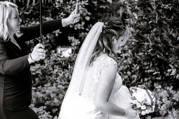 Katie & Matt Notley tythe barn- 040