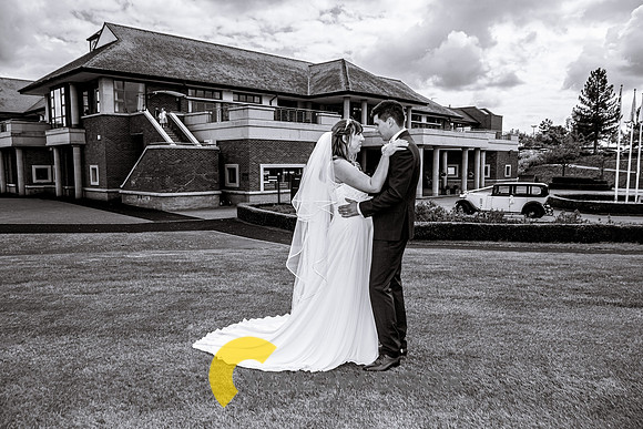 Laura & Mathew Oxfordshire wedding-209
