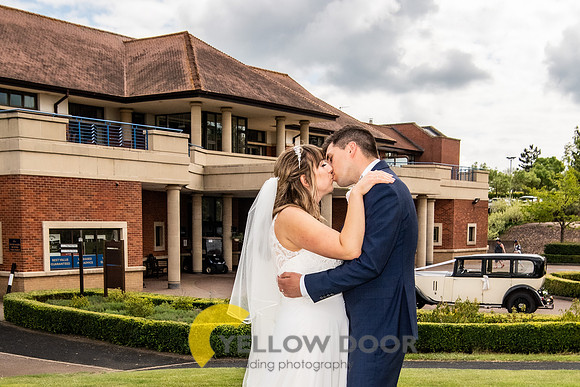 Laura & Mathew Oxfordshire wedding-212