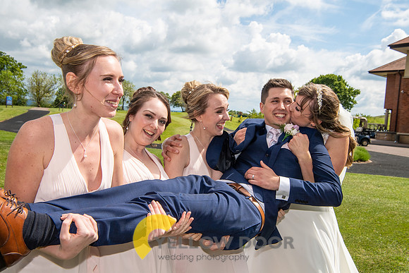 Laura & Mathew Oxfordshire wedding-252