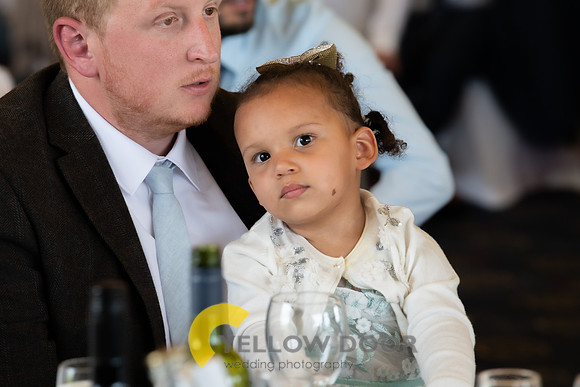 Laura & Mathew Oxfordshire wedding-324