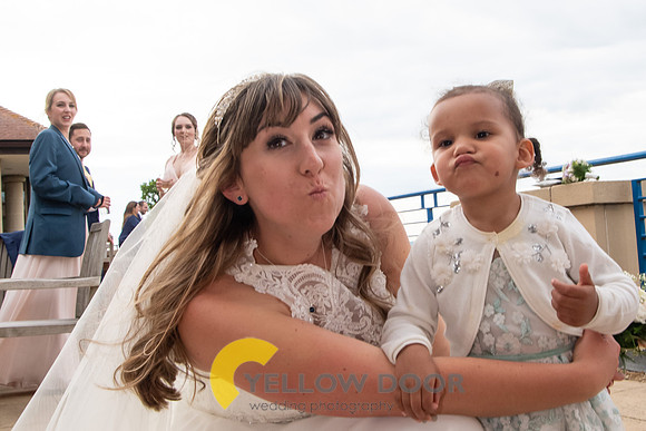 Laura & Mathew Oxfordshire wedding-377