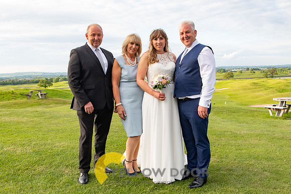 Laura & Mathew Oxfordshire wedding-395