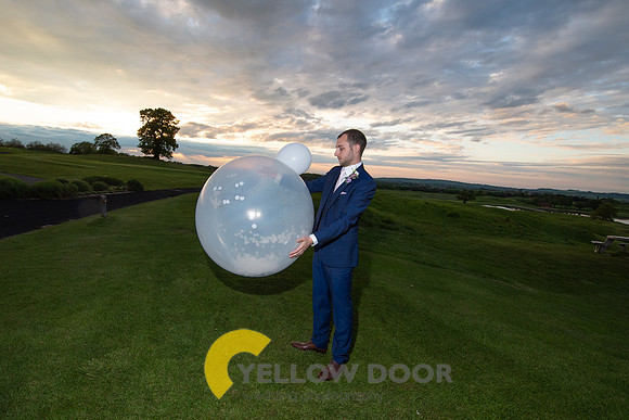 Laura & Mathew Oxfordshire wedding-411
