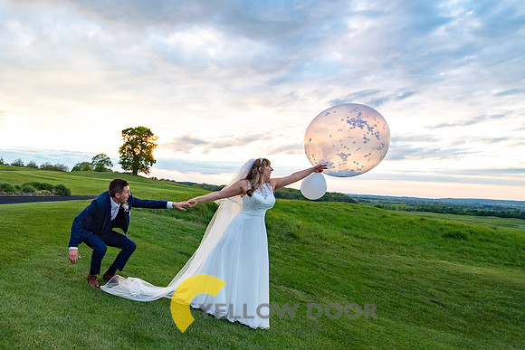 Laura & Mathew Oxfordshire wedding-412