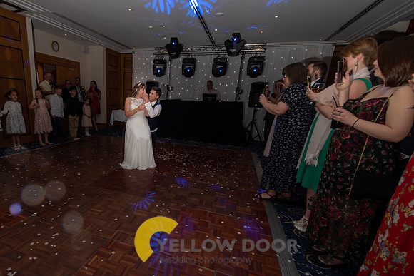 Laura & Mathew Oxfordshire wedding-420