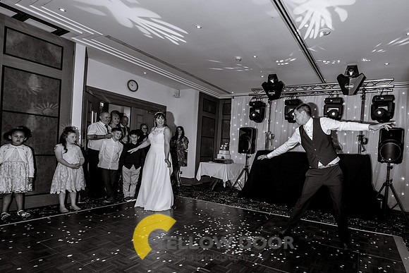 Laura & Mathew Oxfordshire wedding-422