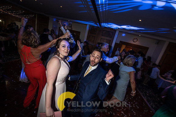 Laura & Mathew Oxfordshire wedding-435