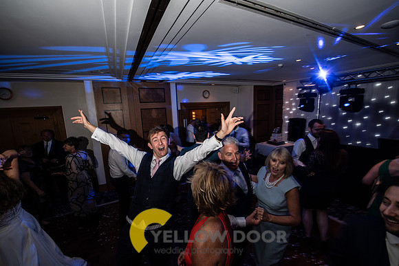 Laura & Mathew Oxfordshire wedding-437