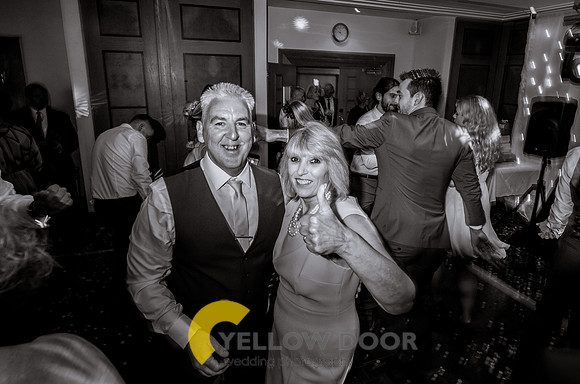 Laura & Mathew Oxfordshire wedding-438