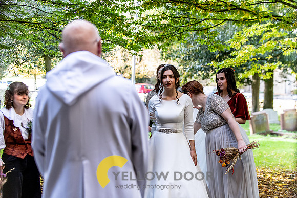 Page & Drews Thame Barns wedding_0087
