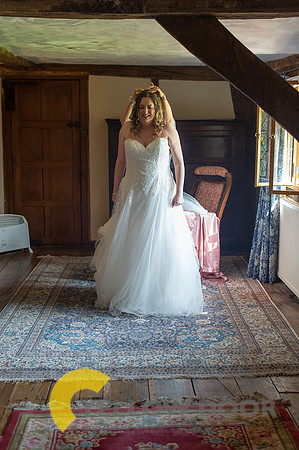 Emma and Olly Notley Tythe Barn_0024