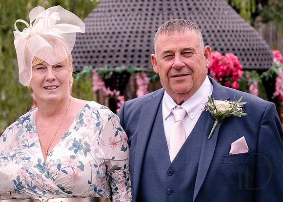 Mike & Amy Waddesdon wedding- 043