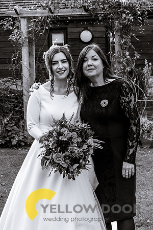 Page & Drews Thame Barns wedding_0315