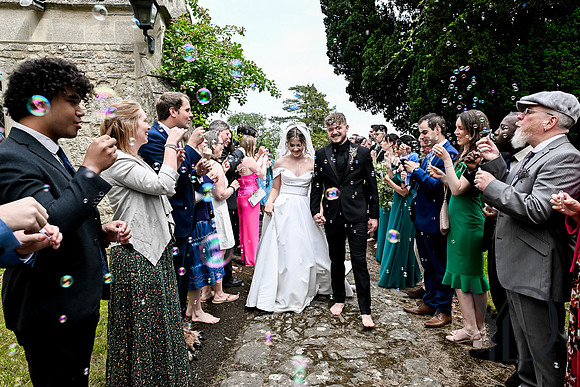 Jordana & Josh Notley Tythe Barn- 350