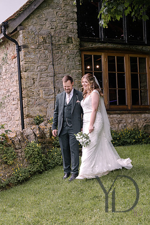 Katie & Matt Notley tythe barn- 259