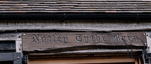 Katie & Matt Notley tythe barn- 224