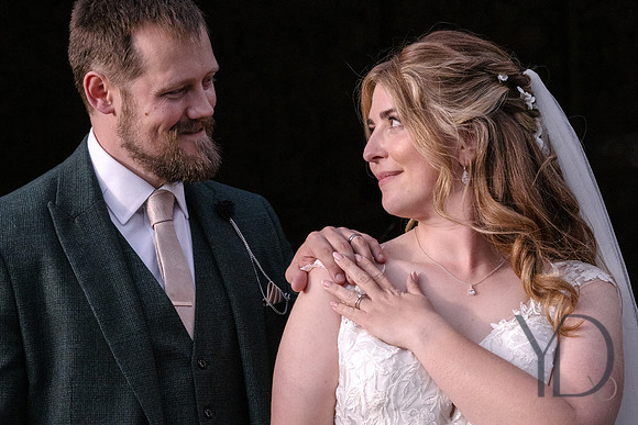 Katie & Matt Notley tythe barn- 439