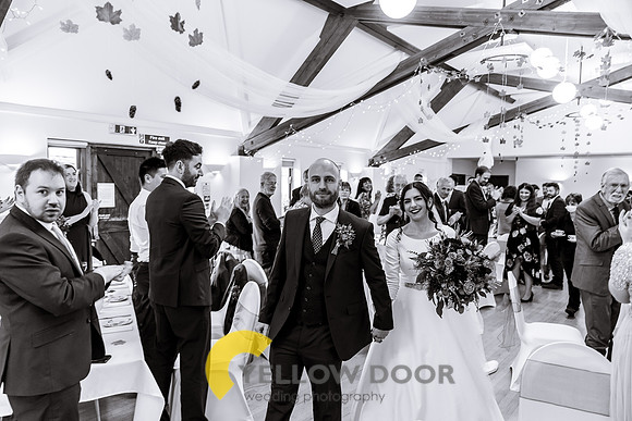 Page & Drews Thame Barns wedding_0342