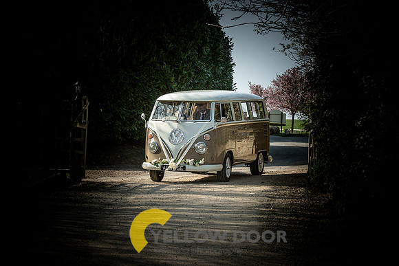 Emma and Olly Notley Tythe Barn_0098