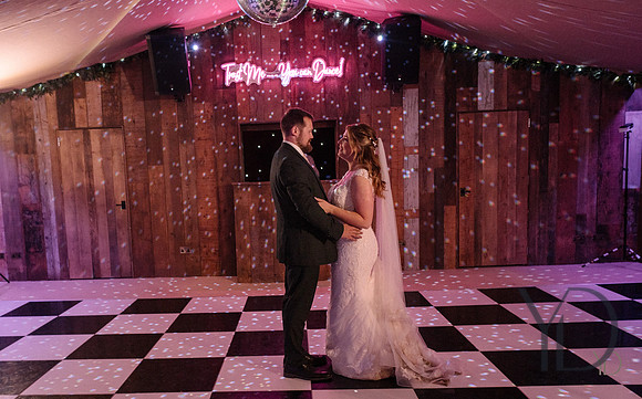 Katie & Matt Notley tythe barn- 485