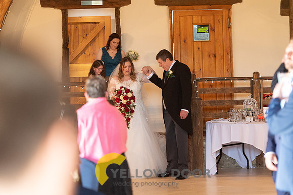 Emma and Olly Notley Tythe Barn_0141