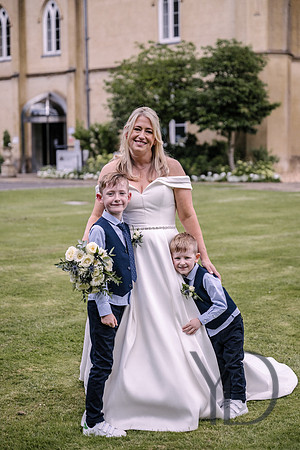 Sharon & Mark's wedding Missenden Abbey- 251