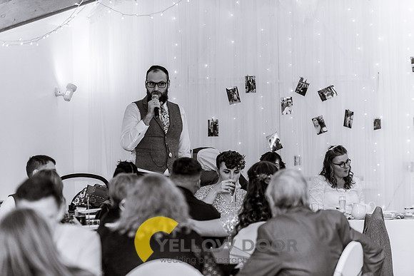 Page & Drews Thame Barns wedding_0370