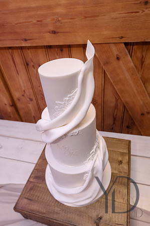 Katie & Matt Notley tythe barn- 248