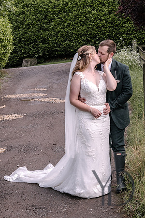 Katie & Matt Notley tythe barn- 451