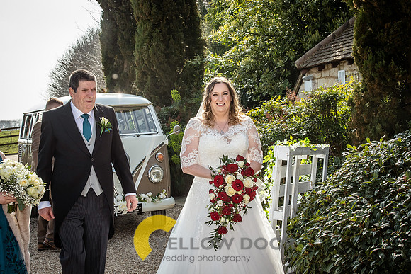 Emma and Olly Notley Tythe Barn_0110