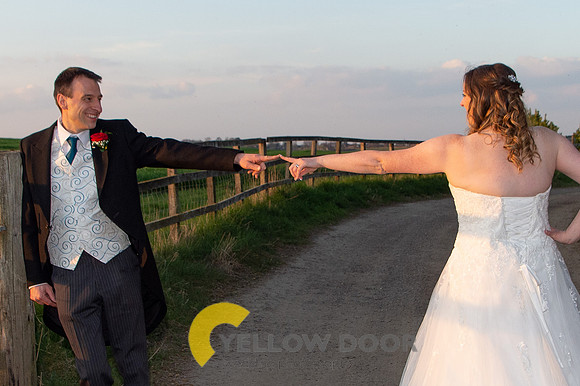 Emma and Olly Notley Tythe Barn_0379