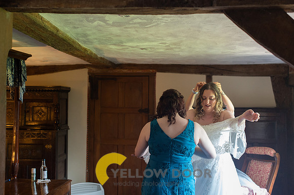 Emma and Olly Notley Tythe Barn_0026