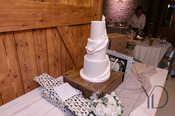 Katie & Matt Notley tythe barn- 481