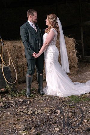 Katie & Matt Notley tythe barn- 427